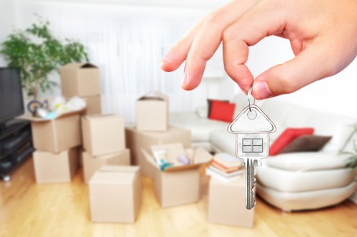 Local removals team handling access challenges in Kensington neighborhood